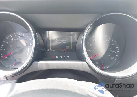 2016 Ford Mustang Ecoboost z USA, uszkodzony, nr VIN 1FA6P8TH3G5261857